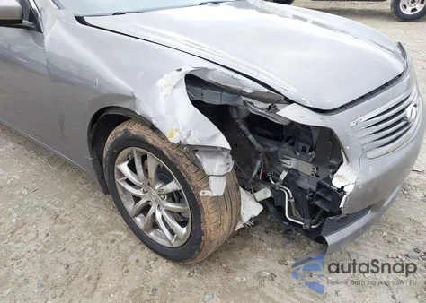 2009 Infiniti G37 Journey z USA, uszkodzony, nr VIN JNKCV61E79M010461